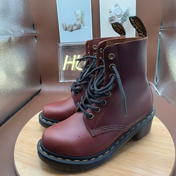 Dr. Martens Women’s Clemency Lace-Up Boots Brown Sz 5 - Picture 2 of 9